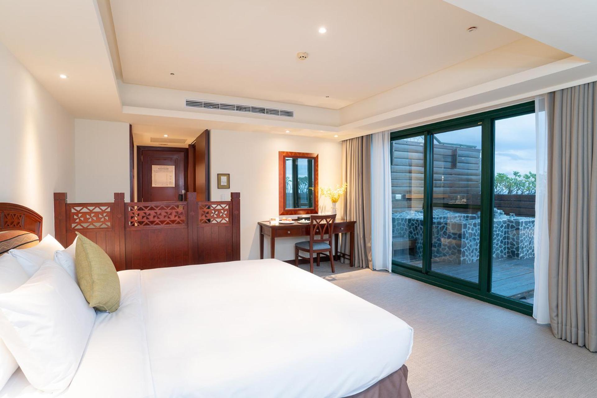Formosan Naruwan Hotel T'ai-tung Exterior foto A bedroom at the hotel