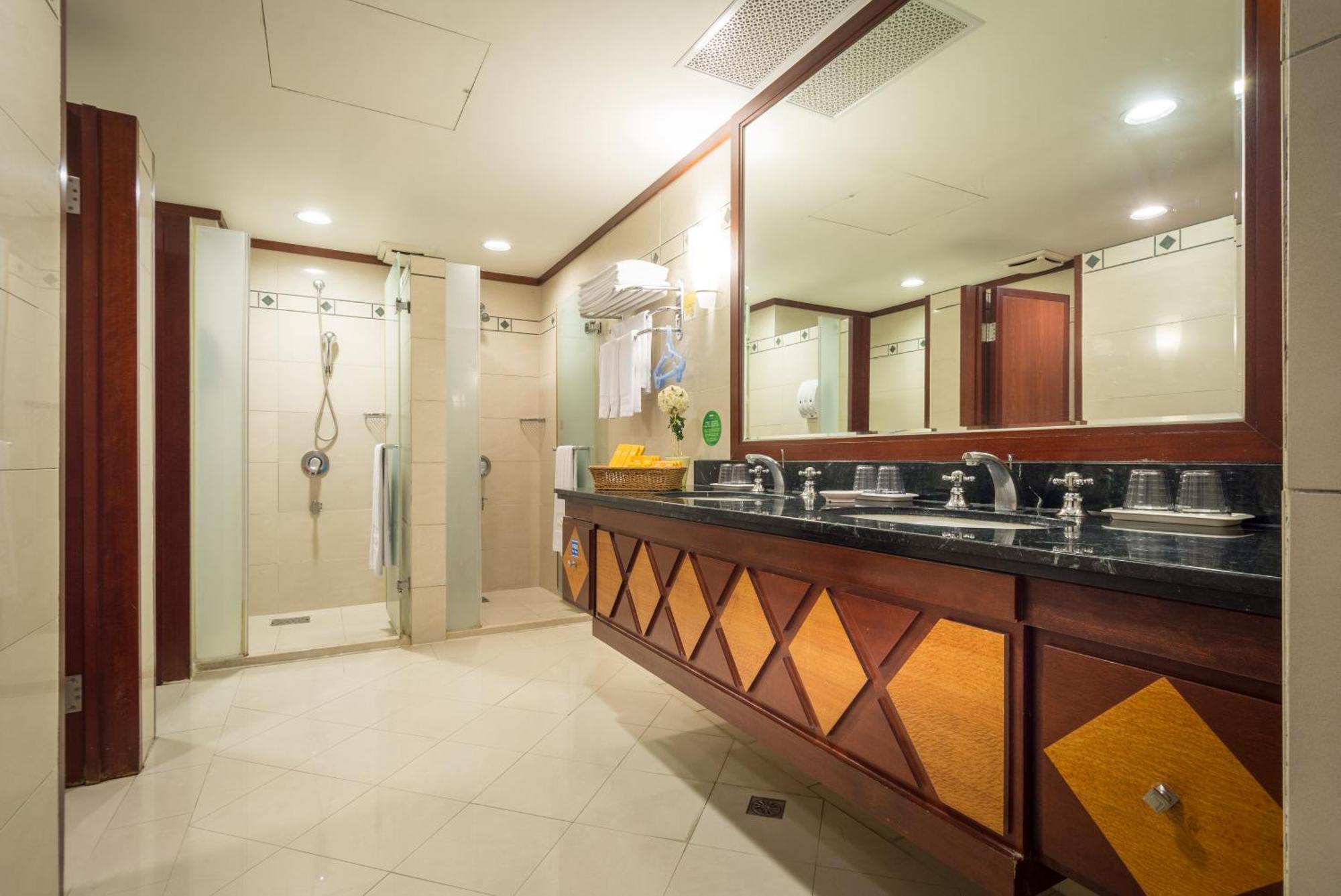 Formosan Naruwan Hotel T'ai-tung Exterior foto A bathroom in a hotel