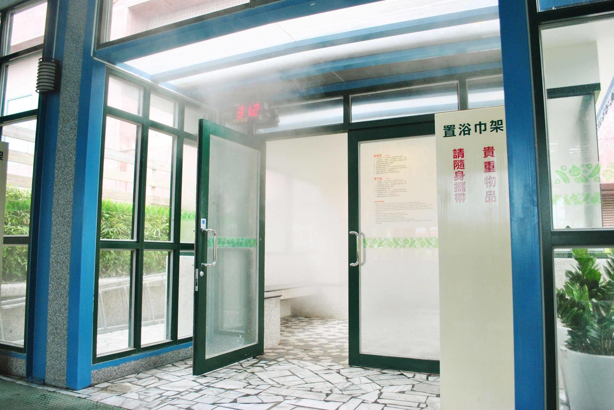 Formosan Naruwan Hotel T'ai-tung Exterior foto Entrance to the library